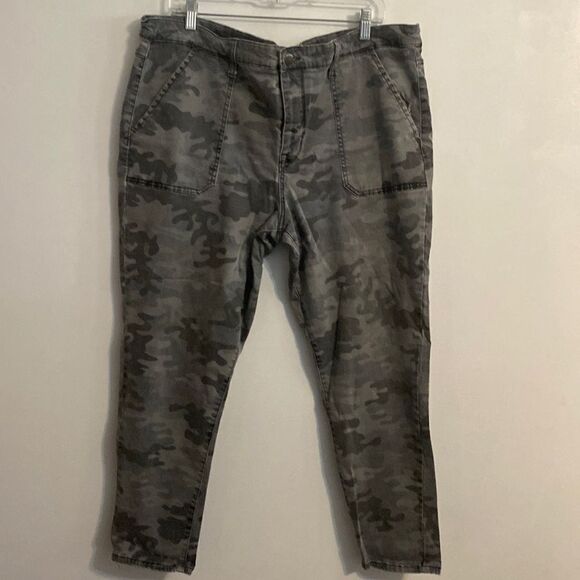 Ava & Viv Gray camouflage super stretch jeggings, size 22 - Picture 1 of 3
